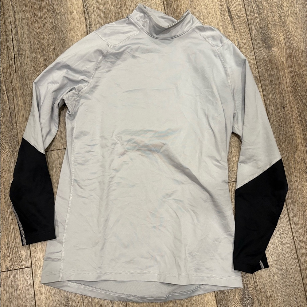 UnderArmour ColdGear Fitted Shirt in Gray